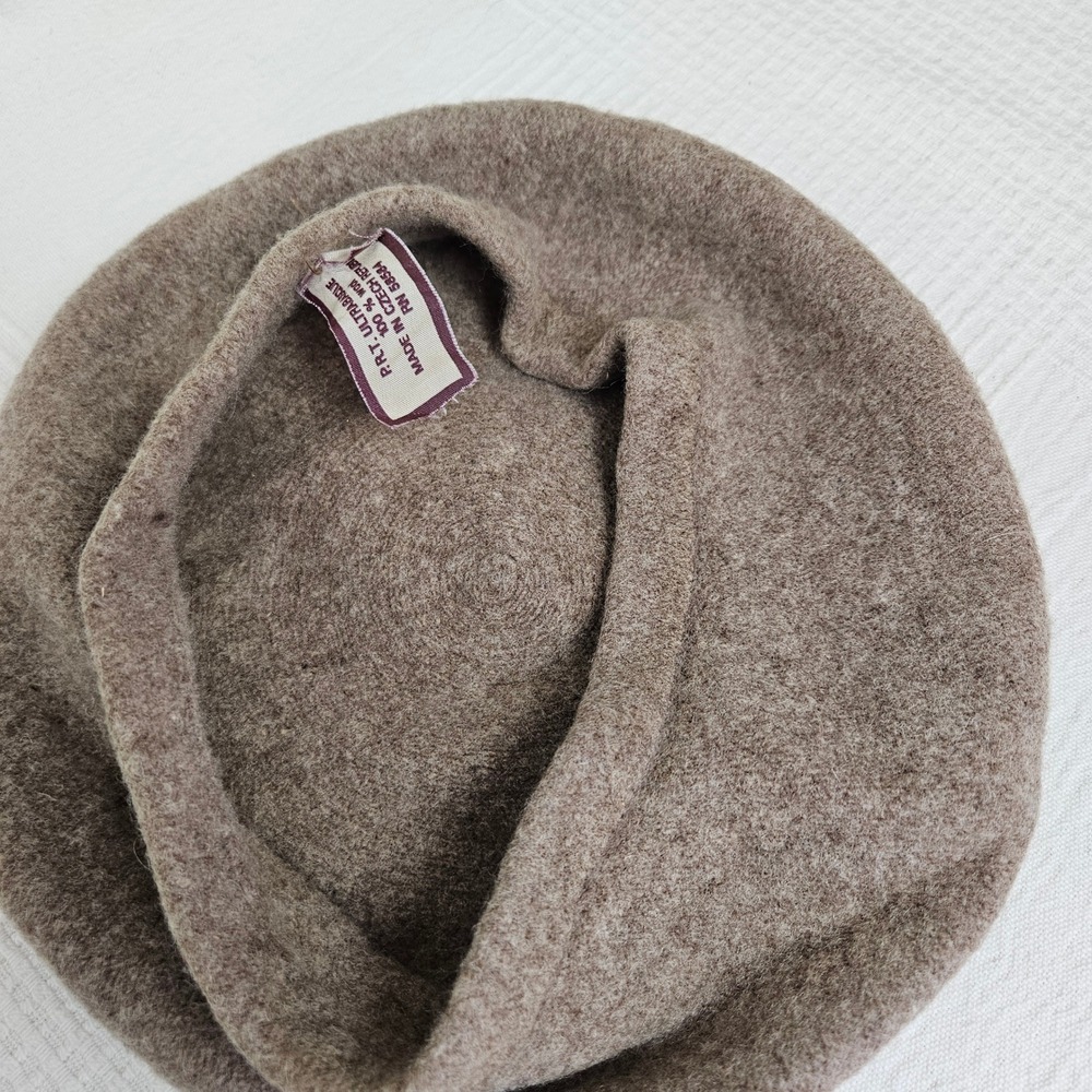 Vintage P.R.T. Ultrabasque 100% Wool‎ Beret Hat Beige Tan - Picture 9 of 13